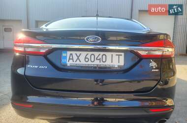 Седан Ford Fusion 2016 в 