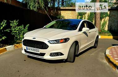 Седан Ford Fusion 2014 в Львове