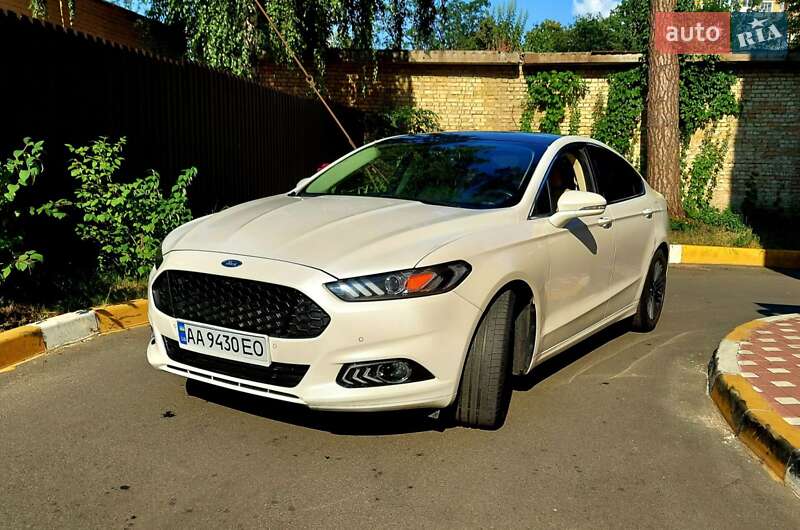 Седан Ford Fusion 2014 в 