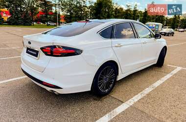 Седан Ford Fusion 2014 в Львове