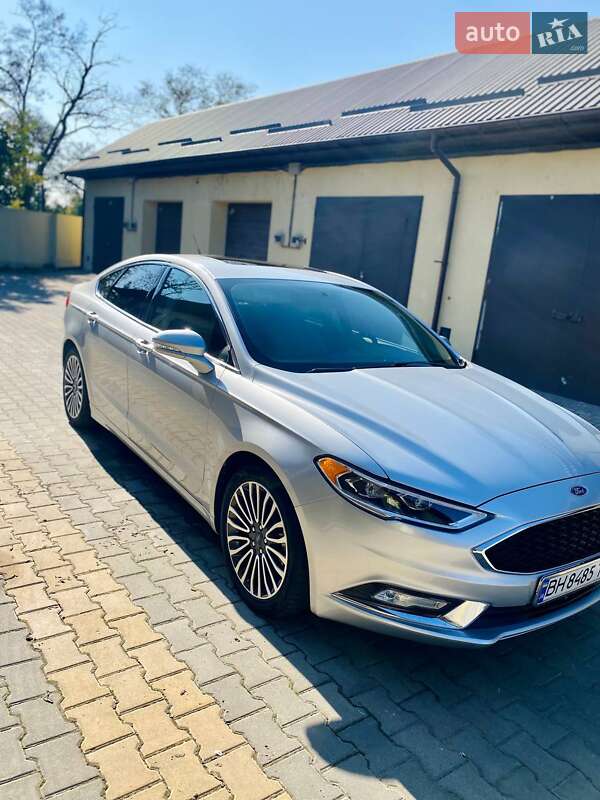 Седан Ford Fusion 2018 в Ізмаїлі