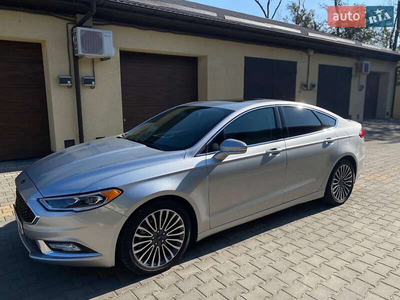 Седан Ford Fusion 2018 в Ізмаїлі