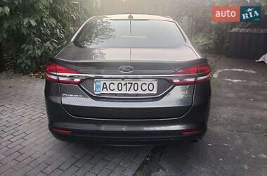 Седан Ford Fusion 2016 в 