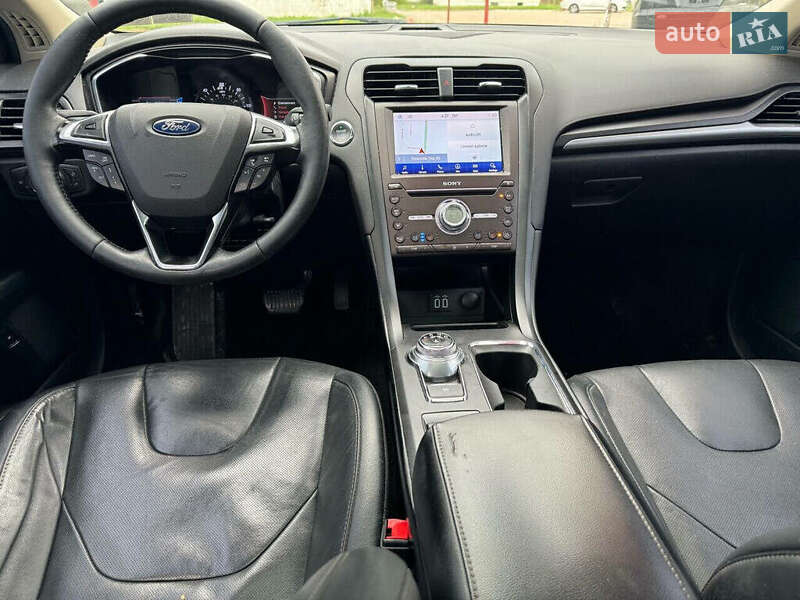 Седан Ford Fusion 2020 в Львові
