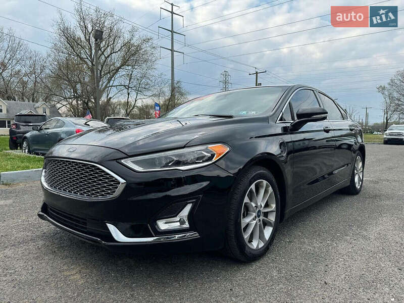 Седан Ford Fusion 2020 в Львові