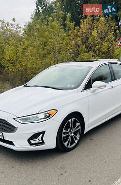 Ford Fusion 2019