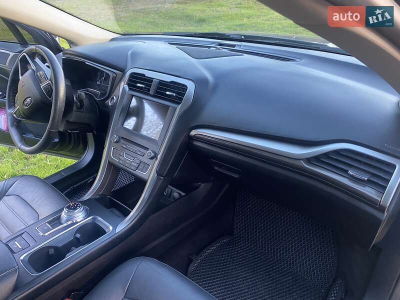 Седан Ford Fusion 2016 в Кропивницком