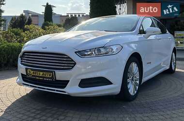 Седан Ford Fusion 2014 в Львові