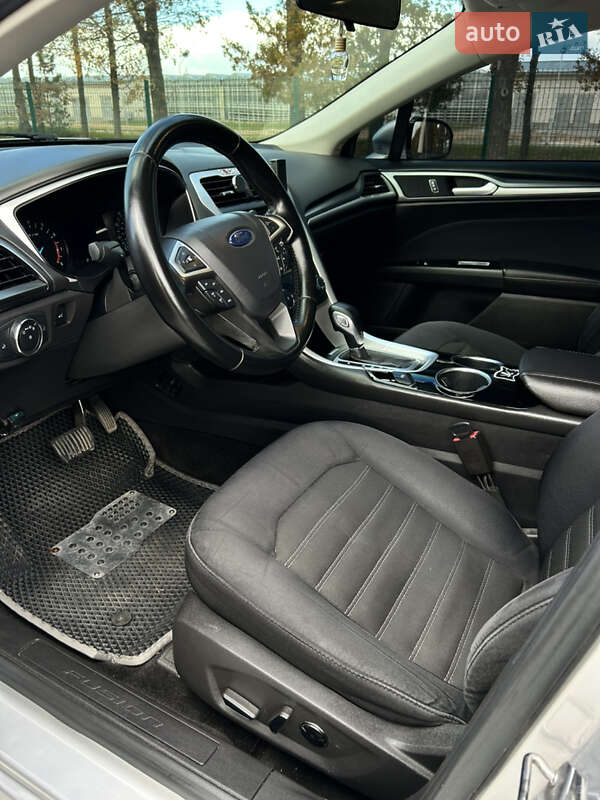 Седан Ford Fusion 2013 в Броварах