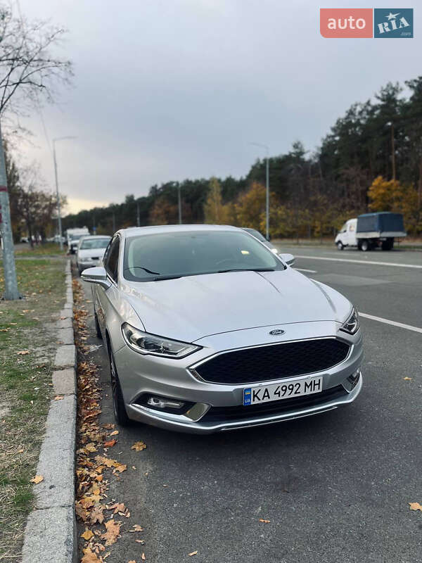 Седан Ford Fusion 2018 в Києві