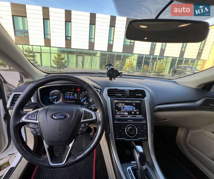 Седан Ford Fusion 2014 в Хмельницькому