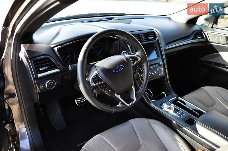 Седан Ford Fusion 2016 в Києві