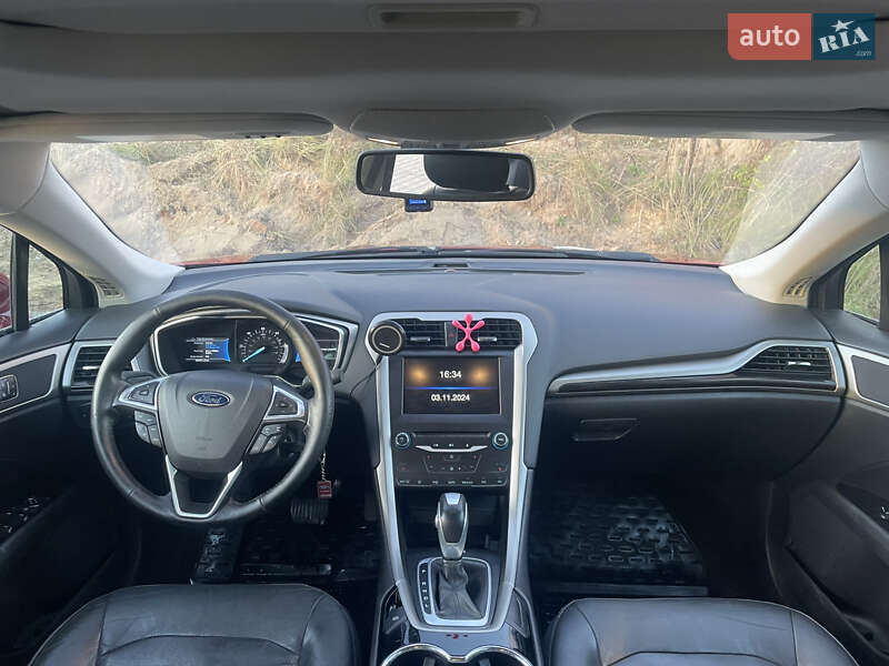 Седан Ford Fusion 2014 в Львове