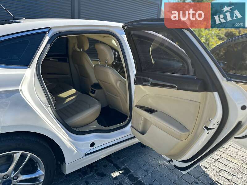 Седан Ford Fusion 2013 в Днепре