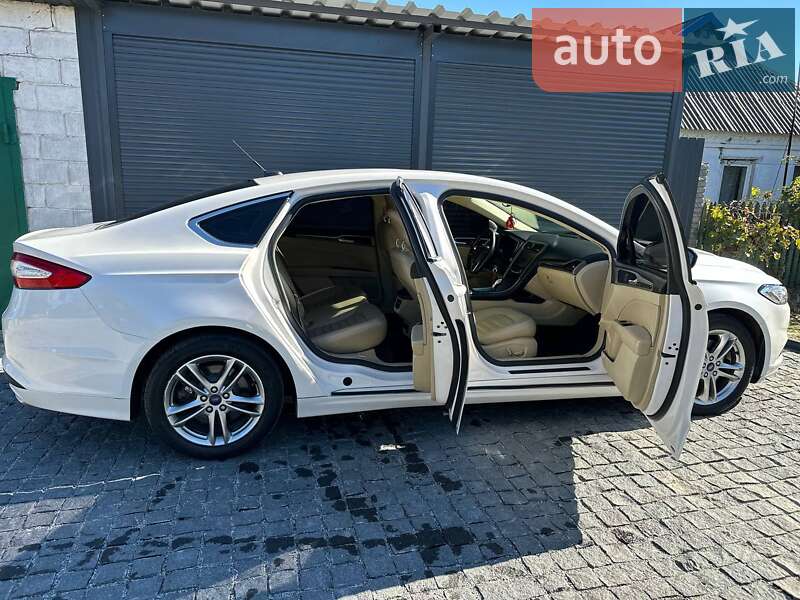 Седан Ford Fusion 2013 в Днепре