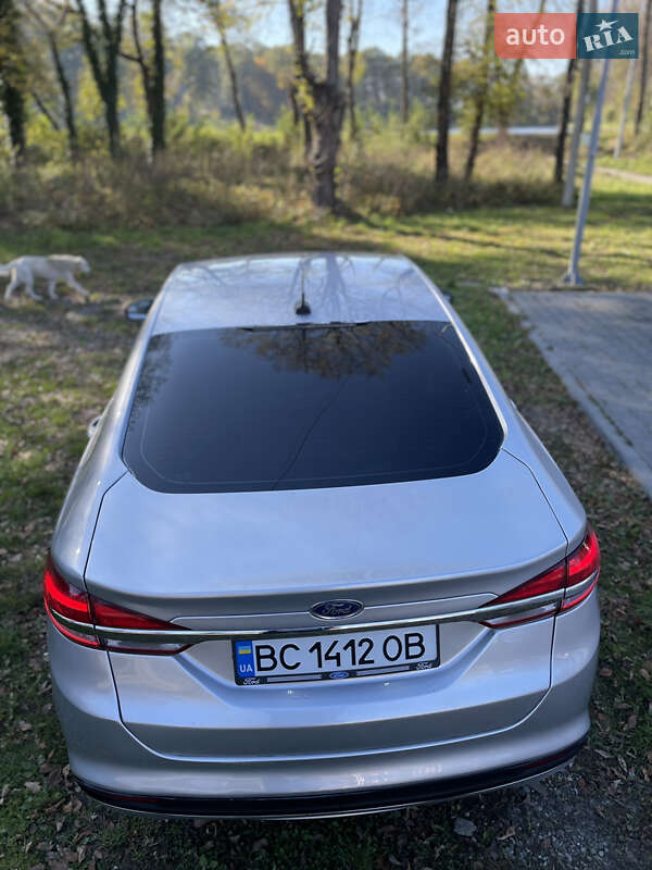 Седан Ford Fusion 2016 в Дрогобичі