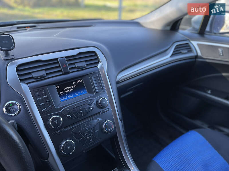 Седан Ford Fusion 2016 в Дрогобичі