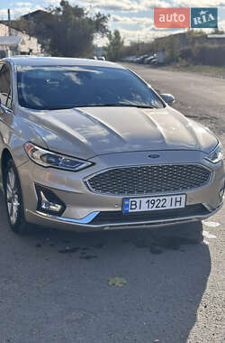 Седан Ford Fusion 2017 в Полтаві