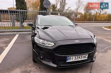 Седан Ford Fusion 2015 в Полтаві