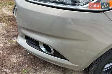Седан Ford Fusion 2015 в 