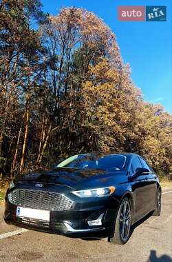 Седан Ford Fusion 2020 в 