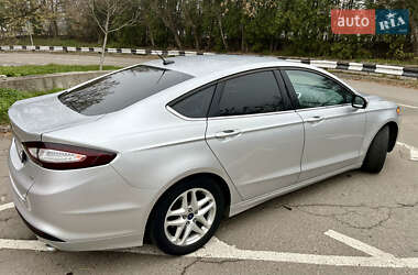 Седан Ford Fusion 2016 в Львове