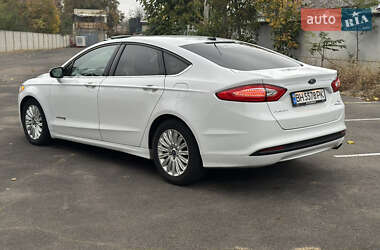 Седан Ford Fusion 2014 в Одесі