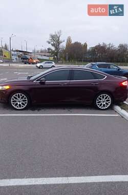 Седан Ford Fusion 2013 в 