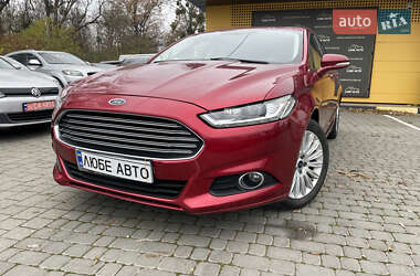 Седан Ford Fusion 2014 в Львові