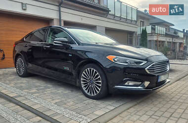 Седан Ford Fusion 2018 в Черновцах