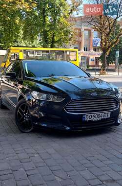 Седан Ford Fusion 2015 в Тернополе