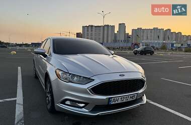 Седан Ford Fusion 2017 в 