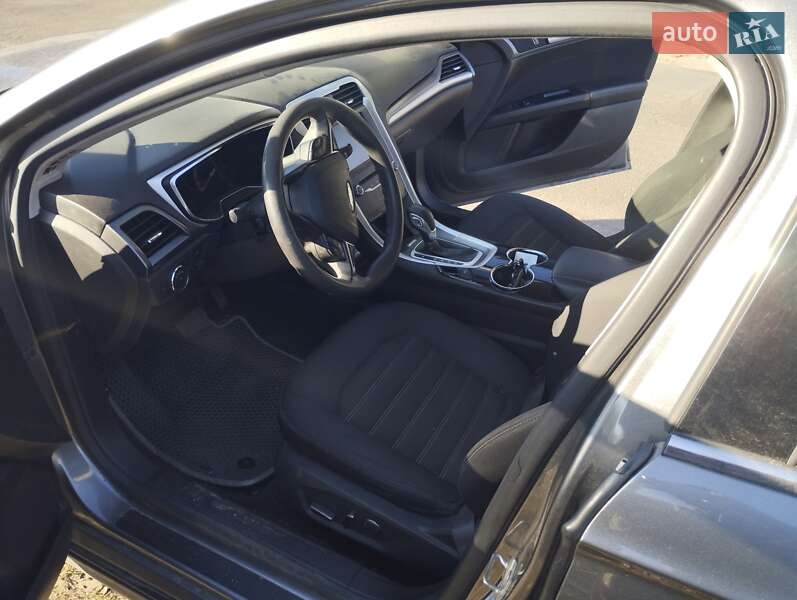 Седан Ford Fusion 2014 в Золотоноше