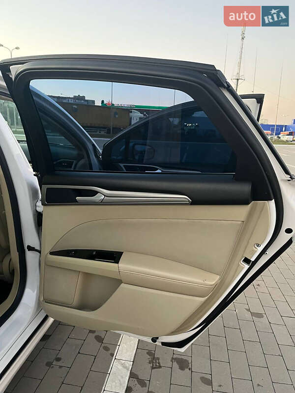 Седан Ford Fusion 2012 в Сумах