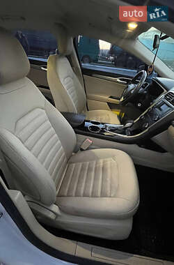 Седан Ford Fusion 2012 в Сумах
