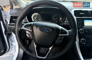 Седан Ford Fusion 2013 в Полтаві