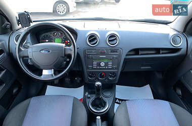 Хетчбек Ford Fusion 2012 в 