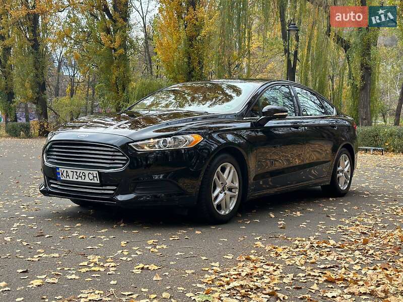 Седан Ford Fusion 2015 в Киеве