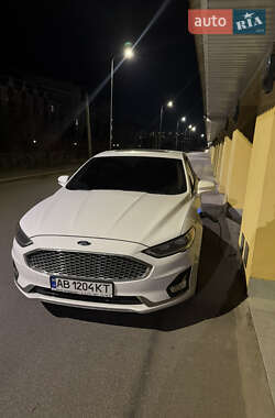 Седан Ford Fusion 2019 в Виннице