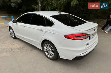 Седан Ford Fusion 2019 в Виннице