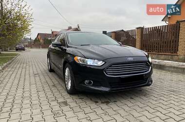 Седан Ford Fusion 2013 в Луцке