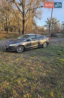Седан Ford Fusion 2016 в 