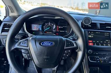 Седан Ford Fusion 2018 в 