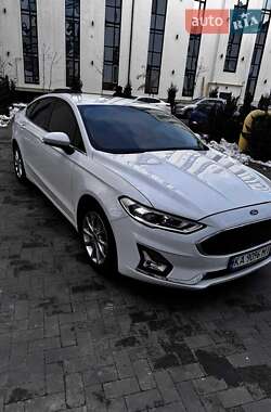 Седан Ford Fusion 2016 в Киеве