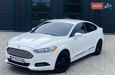 Седан Ford Fusion 2013 в Калуше