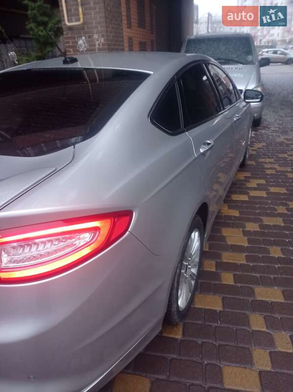 Седан Ford Fusion 2013 в Виннице