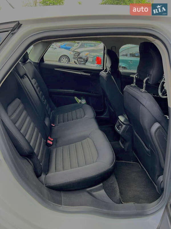 Седан Ford Fusion 2015 в Одессе