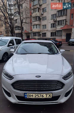 Ford Fusion 2015