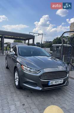 Седан Ford Fusion 2013 в Кривом Роге