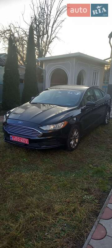 Седан Ford Fusion 2017 в Черновцах